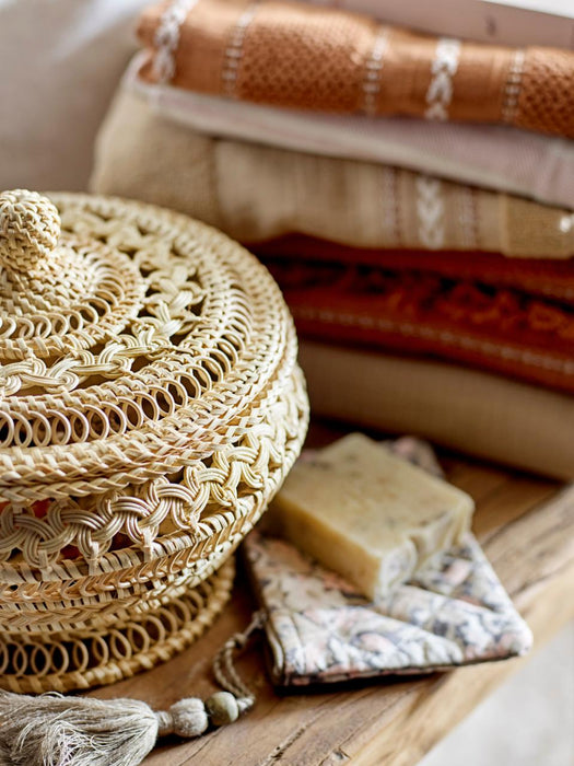 Nil Basket w/Lid, Nature, Rattan